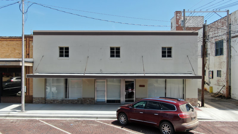 113 N. 4th