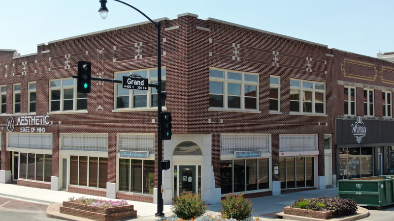 322–324 E. Grand